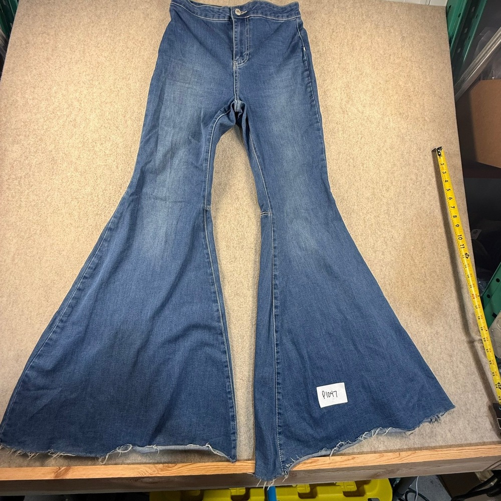We The Free Free People Just Float On Flare Jeans Blue Medium Wash 29 High Rise
